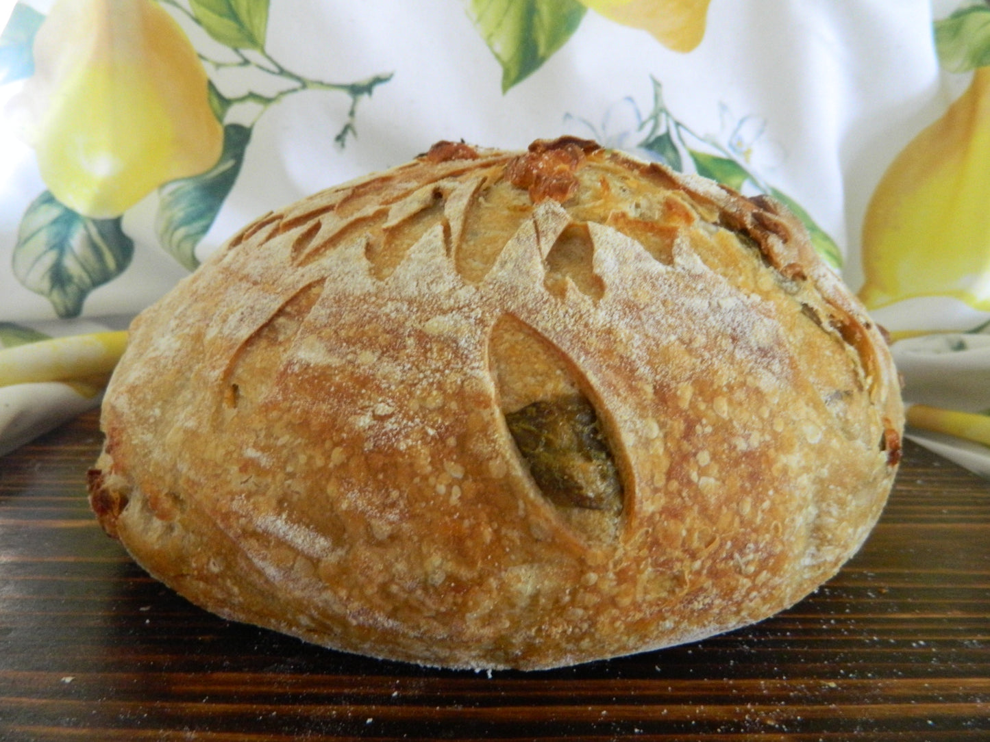 Jalapeno & Cheddar Cheese Loaf - 32 Oz